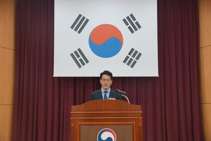 배민규 서부산세무서장이 취임사를 하고 있다.
