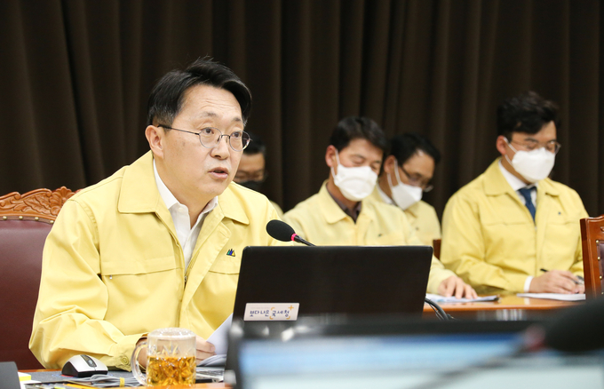 김현준 국세청장은 27일 긴급 지방국세청장회의를 영상회의로 개최했다.