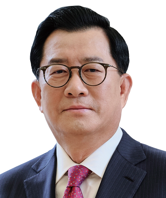 김영식<br>
삼일회계법인 회장