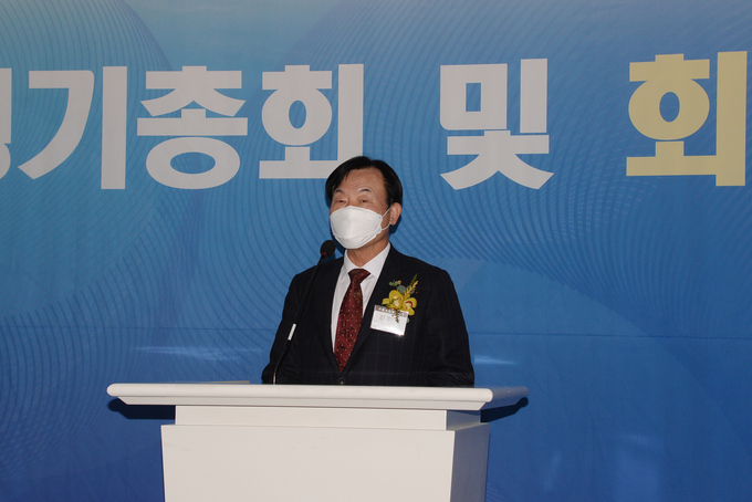 전 세무사고시회장이자 현재 서울지방세무사회장을 맡고 있는 김완일 세무사가 축사하고 있다. 