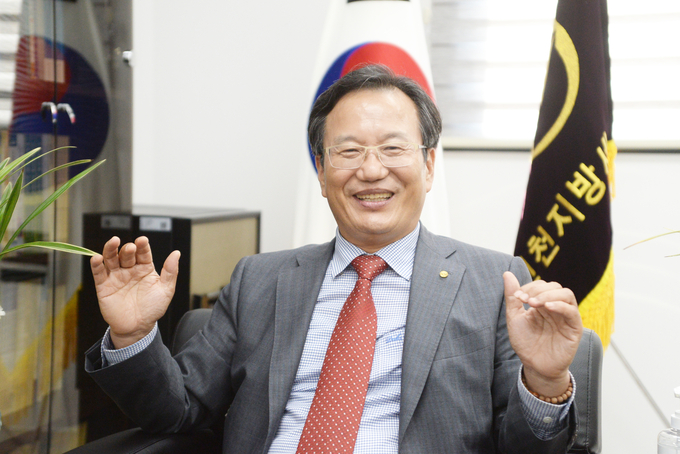 이금주 인천회장이 인터뷰에서 소회를 밝히고 있다. 