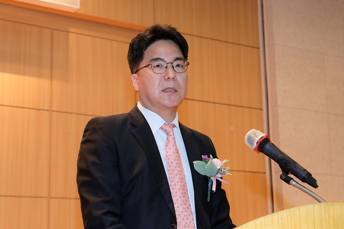 윤태식 신임 관세청장이 16일 대전정부청사에서 열린 취임식에서 취임사를 하고 있다.