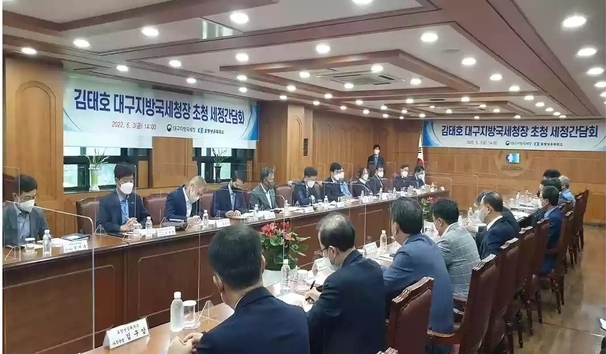 포항상의는 지난 3일 '김태호 대구지방국세청장 초청 세정간담회'를 가졌다.<사진=포항상의>