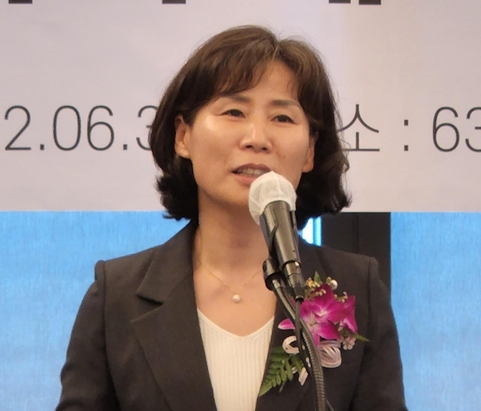 고은경 한국세무사회 부회장이 축사를 하고 있다.