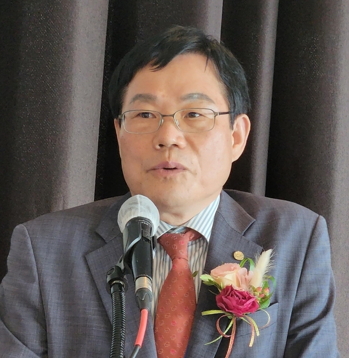 신기탁 서초지역세무사회장이 인사말을 하고 있다.