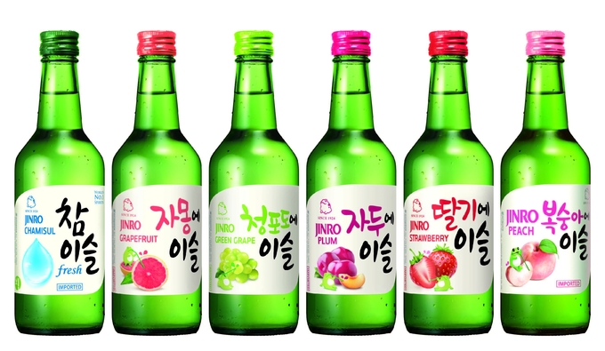 참이슬 1종과 과일리큐르 5종 제품 이미지.