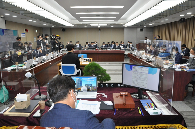 14일 국회 기획재정위원회 광주지방국세청에 대한 국정감사가 정부광주지방합동청사 3층 회의실에서 개최됐다.