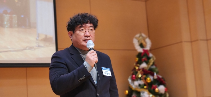 이창식 전임 한국세무사고시회장이 인사말을 하고 있다.