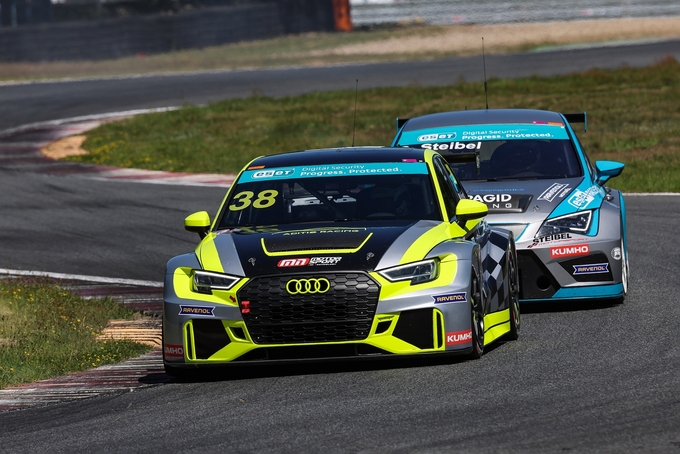 금호타이어는 2023 TCR 시리즈 주요 대회에 레이싱 타이어를 독점 공급한다.