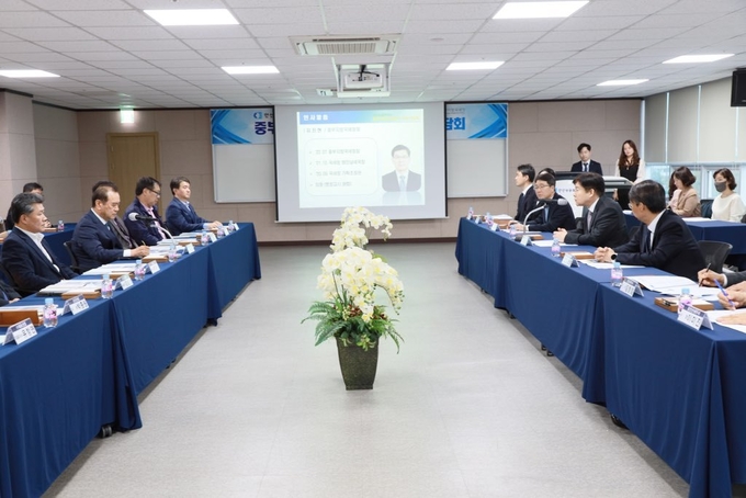 이날 간담회에서는 가업상속재산에서 제외되는 사업무관자산 기준 완화 등 안산지역 상공인의 건의사항이 집중 논의됐다.