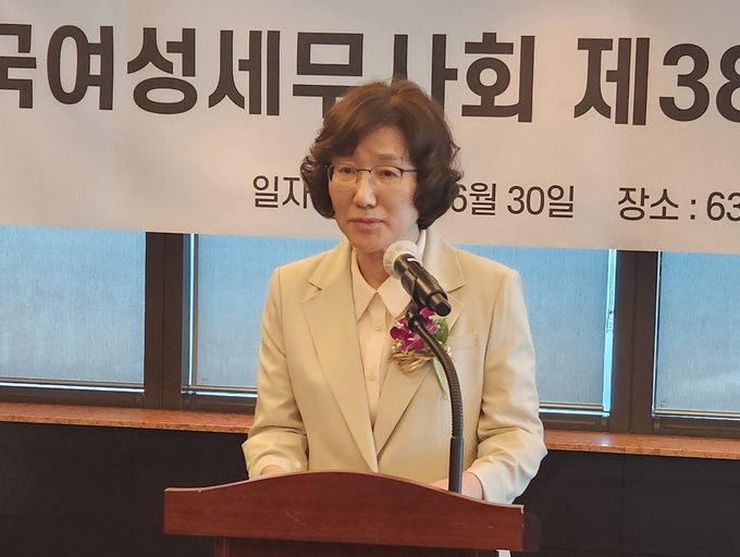 황영순 회장이 당선소감을 밝히고 있다. 