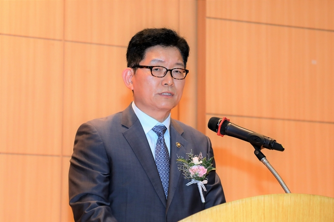 고광효 관세청장이 제53주년 개청기념일을 맞아 기념사를 하고 있다.