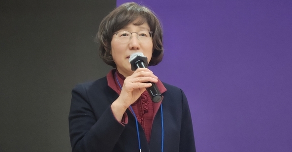 황영순 한국여성세무사회장이 축사를 하고 있다.