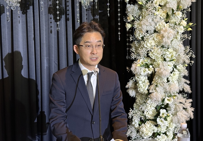 황정욱 서울지방국세청 부가가치세과장이 정기총회에서 축사를 하고 있다. 