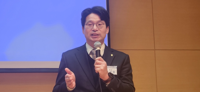 이석정 한국세무사고시회장이 인사말을 하고 있다. 