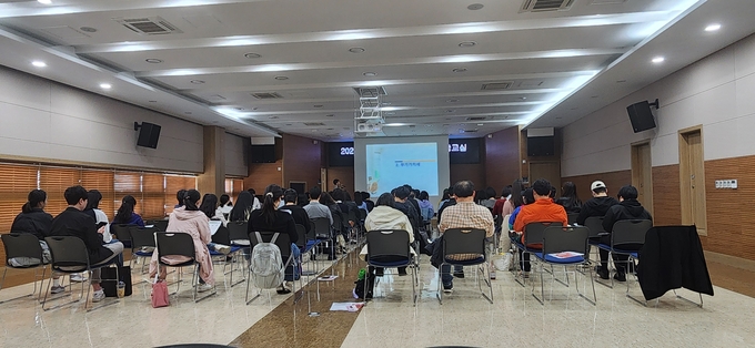 마포세무서는 5일 7층 대강당에서 신규사업자 대상 세금교실을 개최했다.