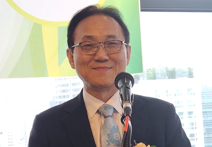 김종숙 한일세무사친선협회장이 인사말을 하고 있다. 
