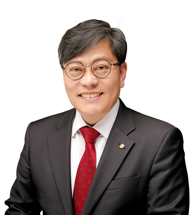 정성균 밝은사회국제클럽 한국본부 부총재