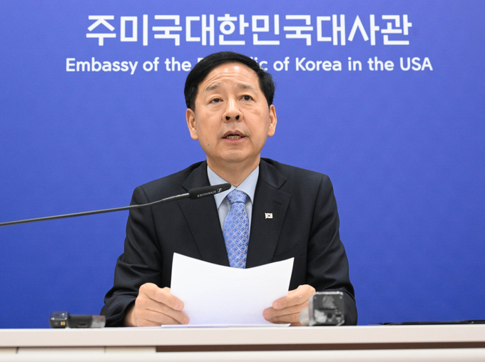 구윤철 경제부총리가 미국 워싱턴 D.C. 주미 한국대사관에서 한미 통상협의 결과 브리핑을 하고 있다.(사진=기재부)