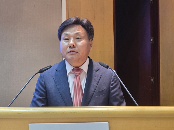 안만식 회장이 비전발표를 하고 있다.