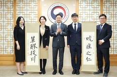 직원 눈물 닦고, 악성민원인 전담마크…'국세청 어벤져스' 떴다