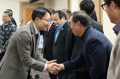 매출 10억 미만 소상공인, 올 상반기까지 정기조사 유예한다